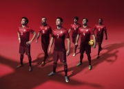 九游体育直播-赛道与绿茵场，速度与荣耀的双重奏