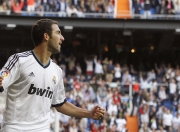 九游体育直播-欧冠决赛焦点战，巴萨强压苏格兰，红蓝风暴下的战术碾压与足球哲学碰撞