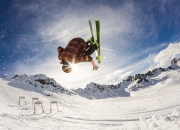 九游体育官方入口-赛道新秩序，皮亚斯特里高光表现，迈凯伦力克威廉姆斯