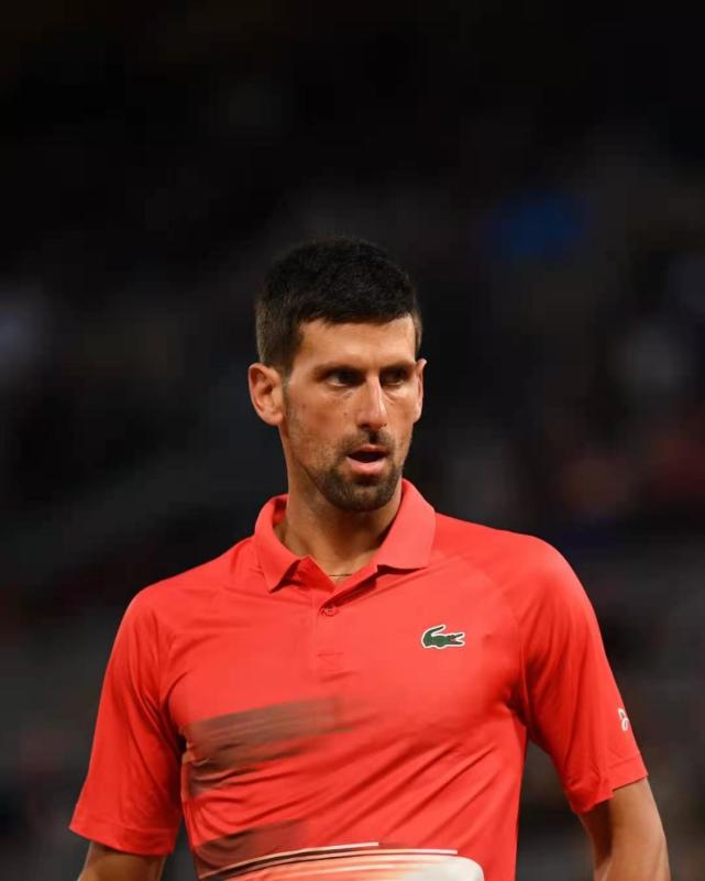 包含MAD绝杀100T，Zeus完成史诗逆转宿敌对决入围赛，强势挺进下一轮的词条