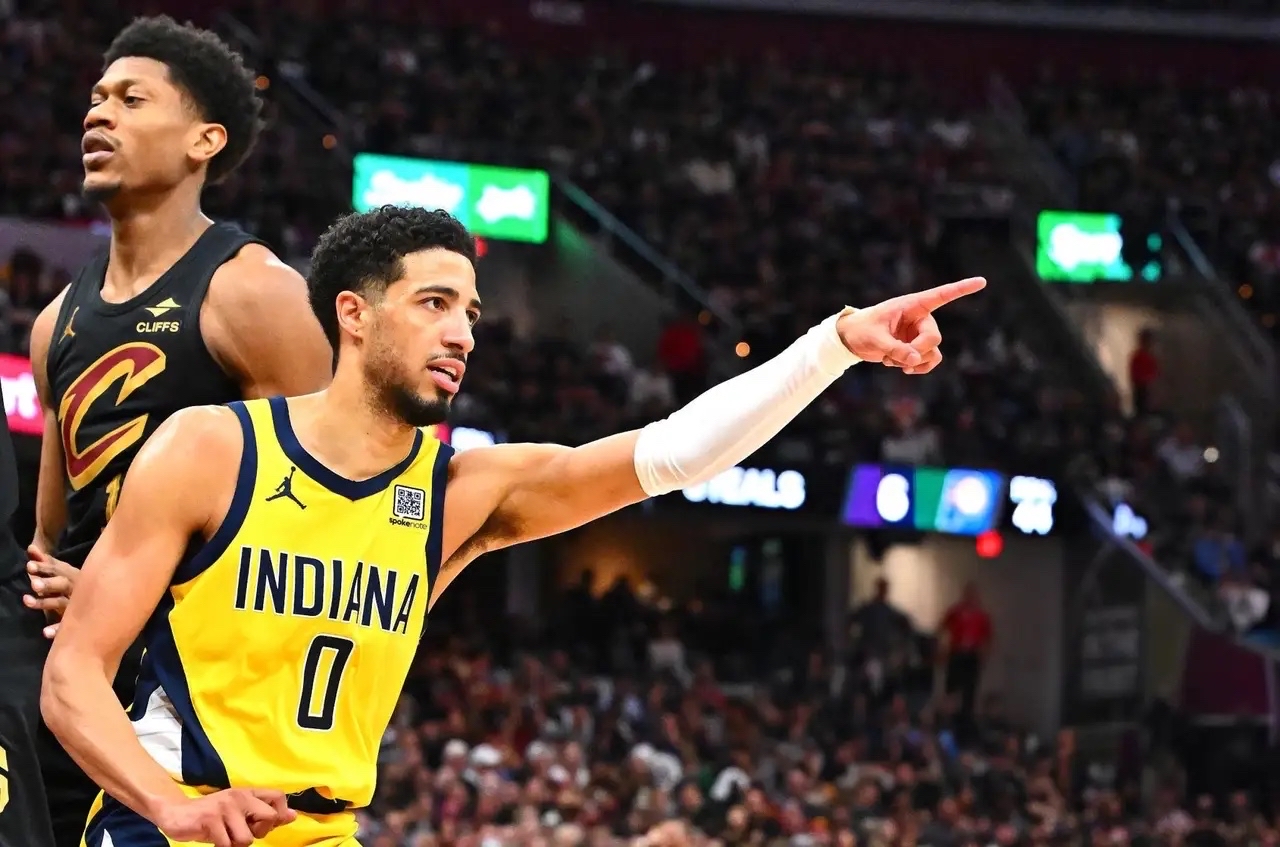 包含步行队主帅调整战术获得突破的词条