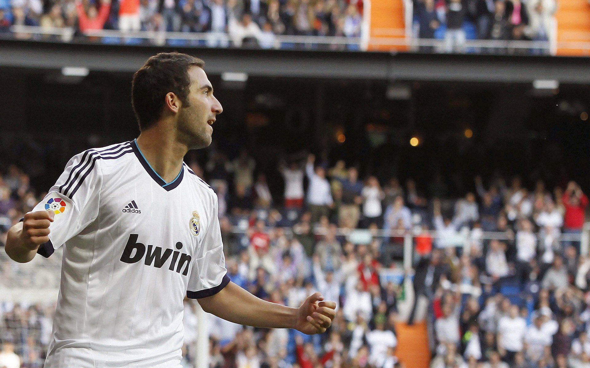 当无解本泽马遇见单节风暴，足球世界的唯一性对决