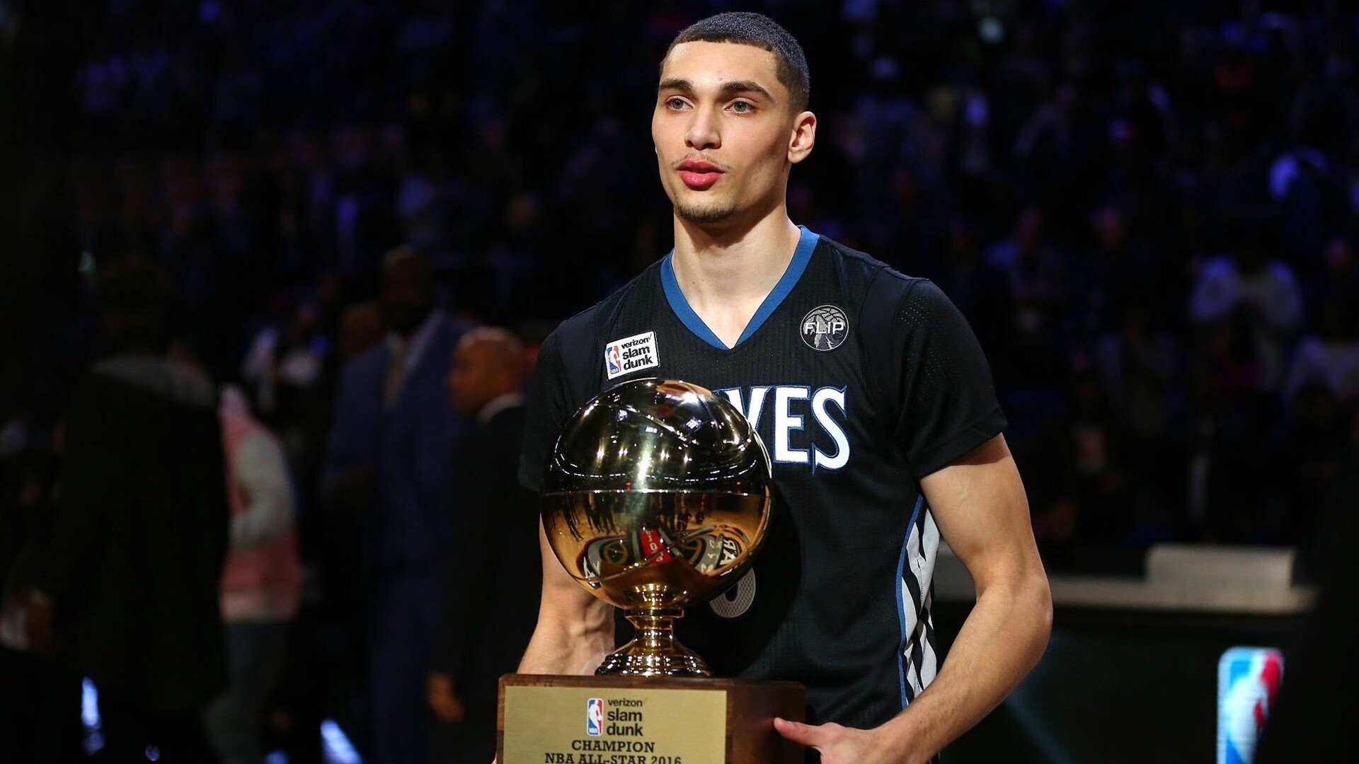 拉梅洛关键节点连续得分难救主，鹈鹕稳扎稳打客场力擒黄蜂